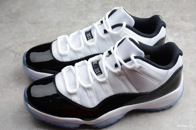 Rep MAX 11 Retro Black White Jordan  528895-153 mens Low Air 